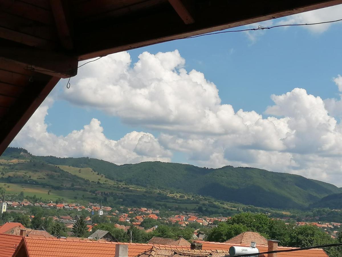 Pensiunea Fábián Vendégház Corund  Exterior foto