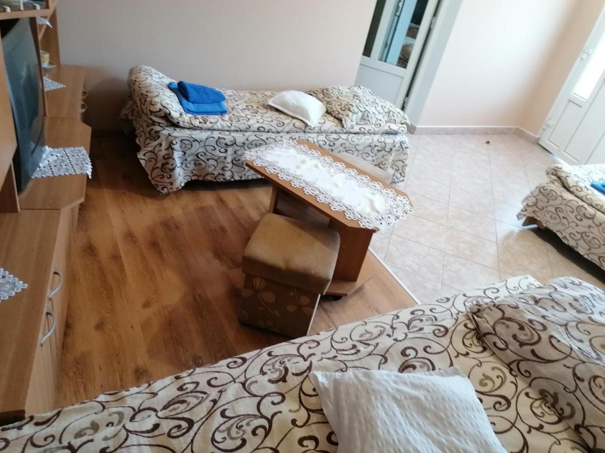 Pensiunea Fábián Vendégház Corund  Exterior foto